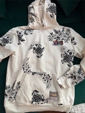 Mitchell & Ness Cream Hoodie with Black Floral Print and Sixers Patch